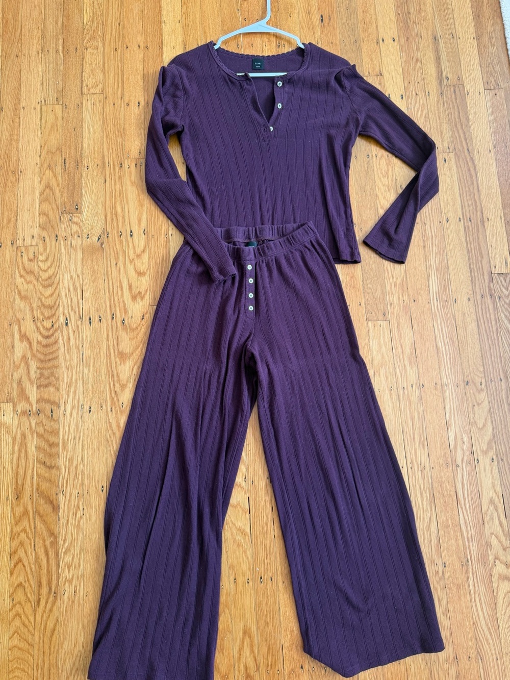 LESET Pointelle set, Berry color
